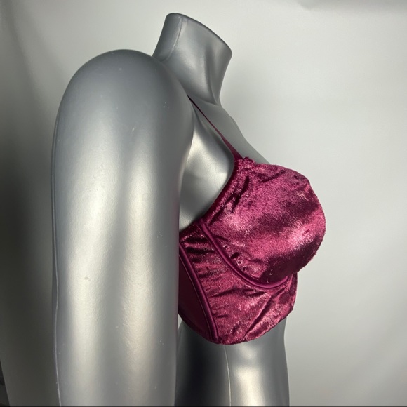 Victoria’s Secret Very Sexy Crimson Bra 36C - Picture 2 of 8